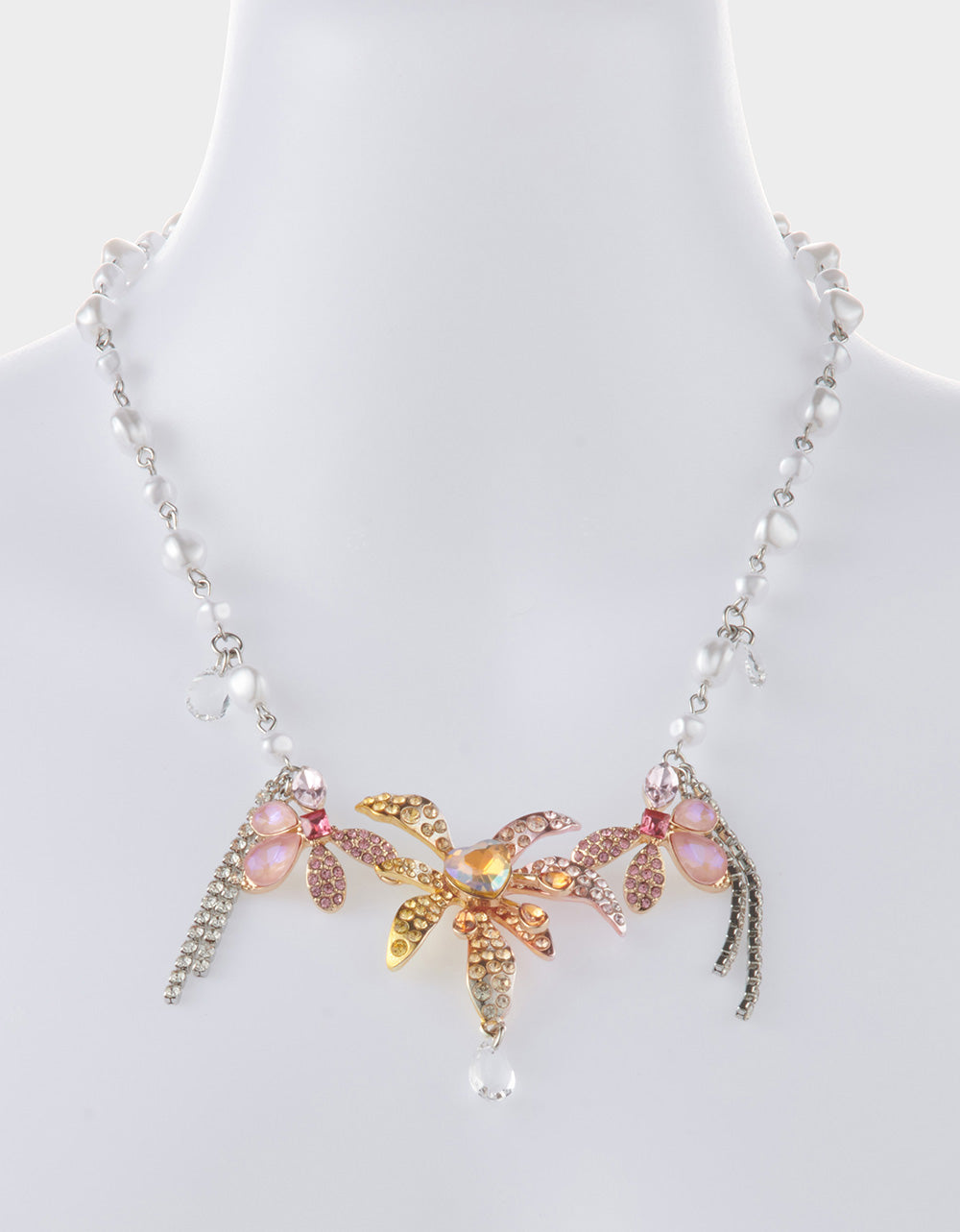 GARDEN GLAM IRIS FRONTAL NECKLACE PEARL - Image 3